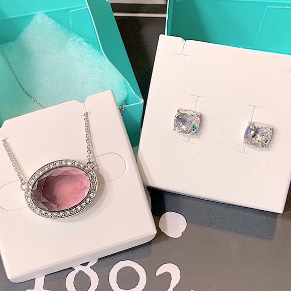 Origami Owl Amethyst Prism Oval Living Locket & Mini Clara Stud Earrings Set - Picture 9 of 12